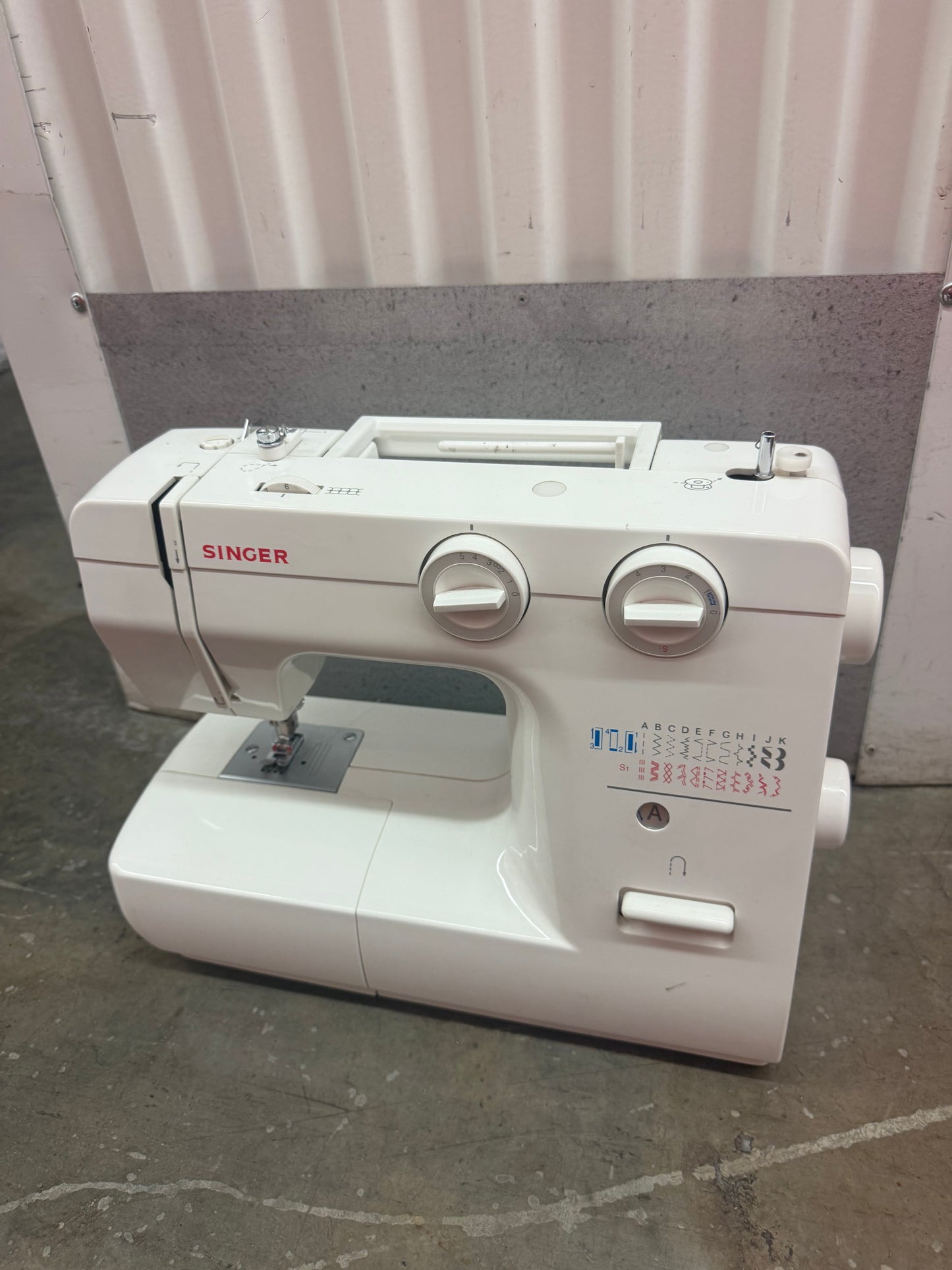 Singer Late Model Sewing Machine Rental