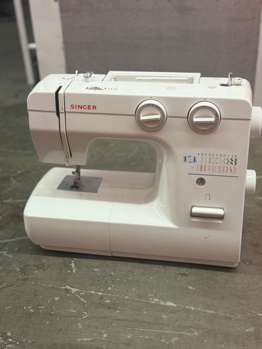 Singer Late Model Sewing Machine Rental